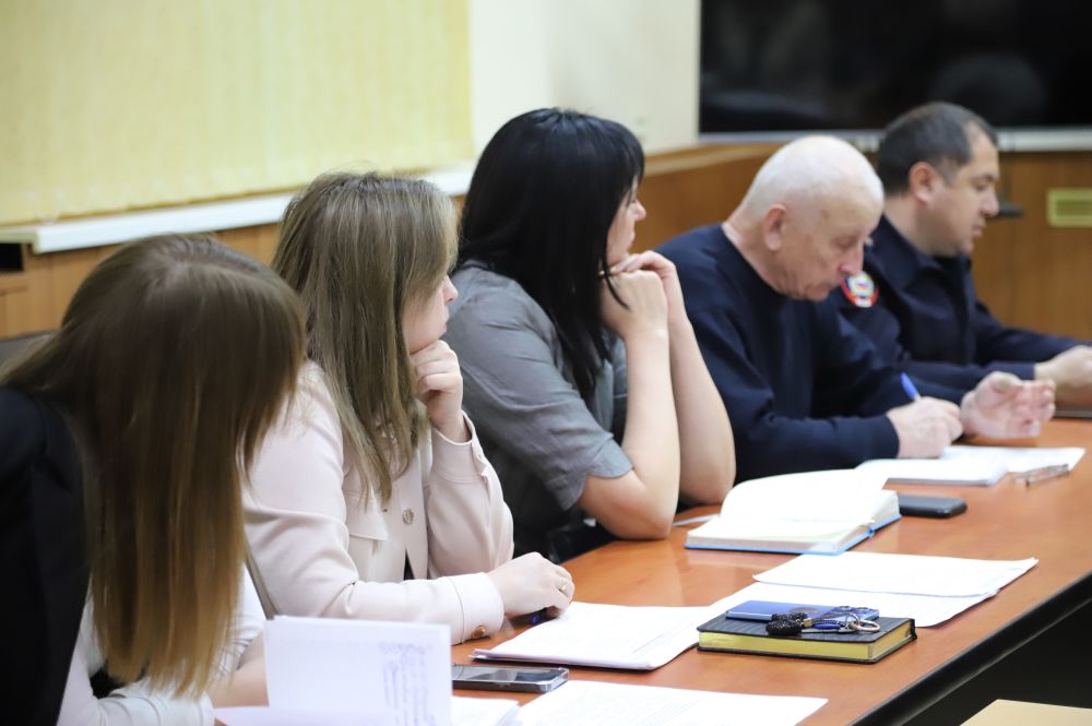 В Бахчисарайском районе прошло заседание Оркомитета по подготовке и проведению мероприятий, приуроченных к 80-й годовщине Победы в Великой Отечественной войне 1941-1945 годов и памятным датам В Бахчисарайском районе прошло заседание Оркомитета по подготовке и проведению мероприятий, приуроченных к 80-й годовщине Победы в Великой Отечественной войне 1941-1945 годов и памятным датам