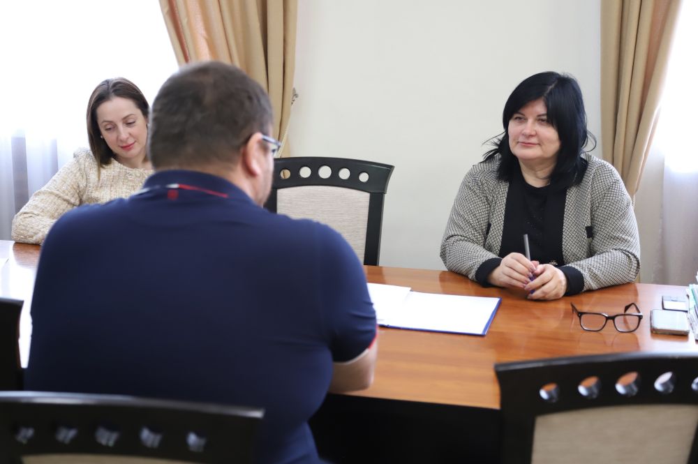 На приеме граждан у главы администрации Бахчисарайского района Анжелики Ястребовой были подняты вопросы жилищных и имущественных отношений На приеме граждан у главы администрации Бахчисарайского района Анжелики Ястребовой были подняты вопросы жилищных и имущественных отношений