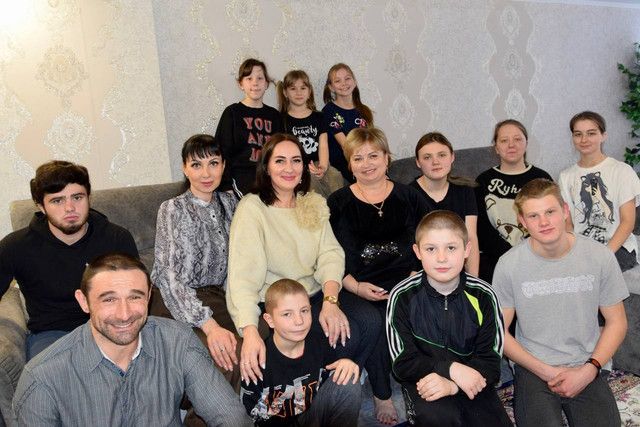 Многодетная мама Наталья Жевель: детские улыбки - лучший подарок к 8 марта