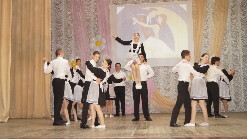 В районном Доме культуры прошел муниципальный этап республиканского конкурса-фестиваля "Крымский вальс-2025" В районном Доме культуры прошел муниципальный этап республиканского конкурса-фестиваля "Крымский вальс-2025"