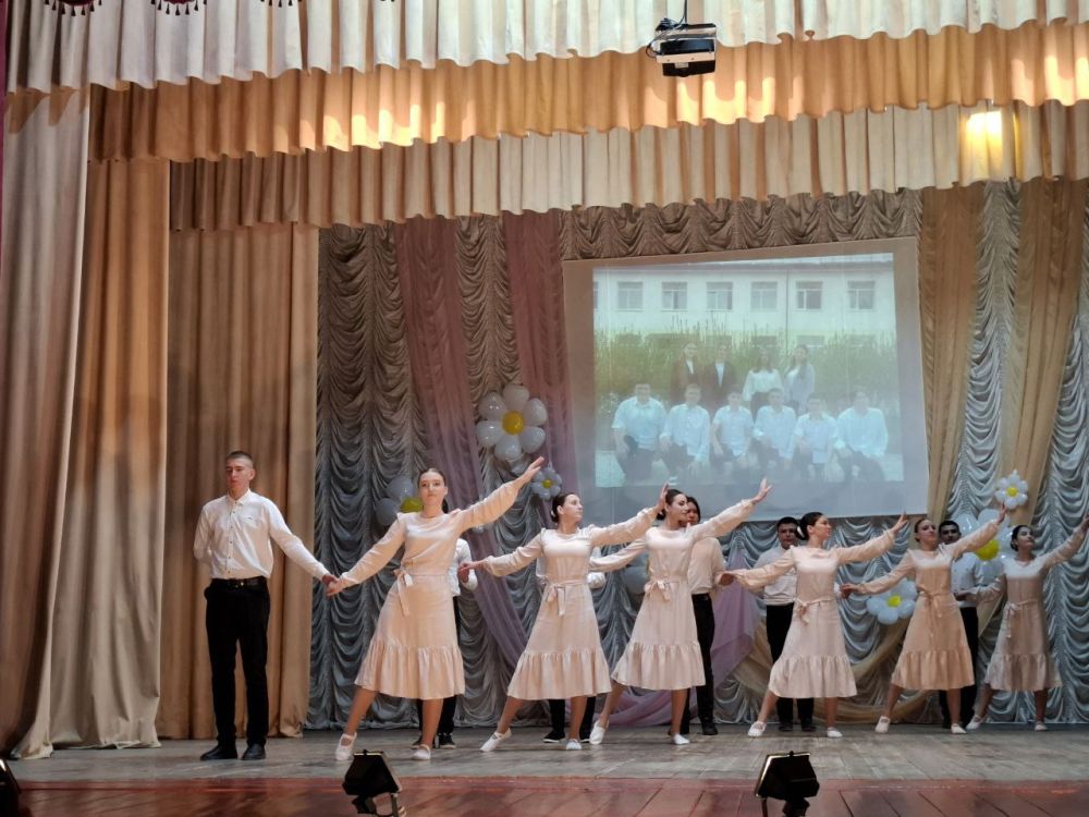 В районном Доме культуры прошел муниципальный этап республиканского конкурса-фестиваля "Крымский вальс-2025" В районном Доме культуры прошел муниципальный этап республиканского конкурса-фестиваля "Крымский вальс-2025"
