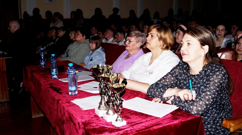 В районном Доме культуры прошел муниципальный этап республиканского конкурса-фестиваля "Крымский вальс-2025" В районном Доме культуры прошел муниципальный этап республиканского конкурса-фестиваля "Крымский вальс-2025"