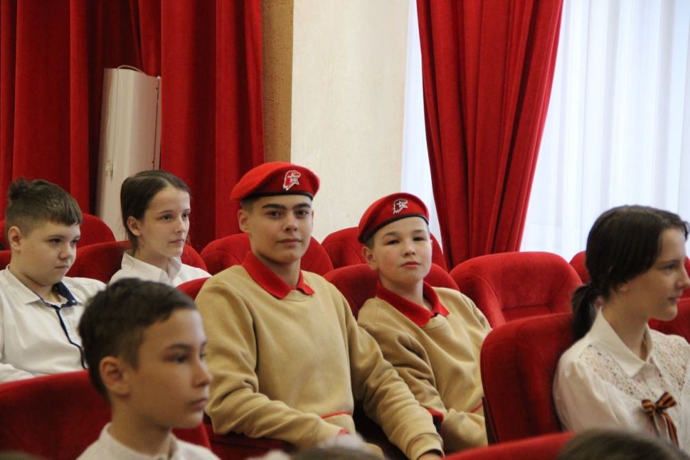 Керчь приняла участие в телемосте «Победа - 80. Единство в преемственности» Керчь приняла участие в телемосте «Победа - 80. Единство в преемственности»