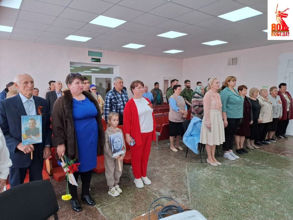 Патриотические акции «Память в граните» и «Эстафета Памяти» прошли в Черноземненском сельском поселении Патриотические акции «Память в граните» и «Эстафета Памяти» прошли в Черноземненском сельском поселении