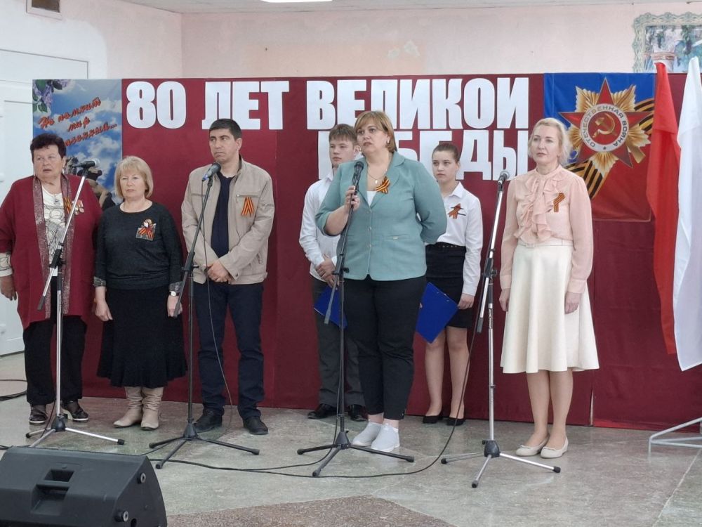 Патриотические акции «Память в граните» и «Эстафета Памяти» прошли в Черноземненском сельском поселении Патриотические акции «Память в граните» и «Эстафета Памяти» прошли в Черноземненском сельском поселении