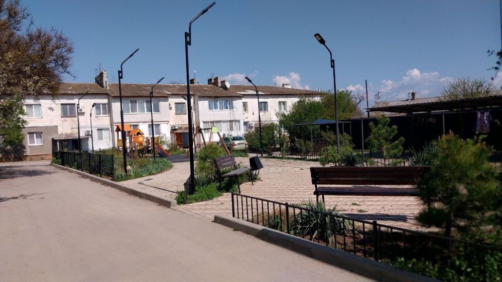 Заместитель главы администрации Сакского района Светлана Дорошенко провела встречу с председателями и представителями многоквартирных домов сёл Митяево и Журавли. Заместитель главы администрации Сакского района Светлана Дорошенко провела встречу с председателями и представителями многоквартирных домов сёл Митяево и Журавли.