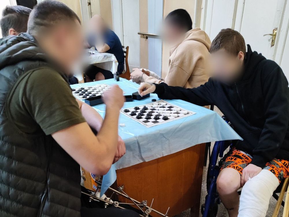 В Бахчисарае состоялся турнир по шашкам, посвященный 80-летию Победы в Великой Отечественной войне и Году Защитника Отечества