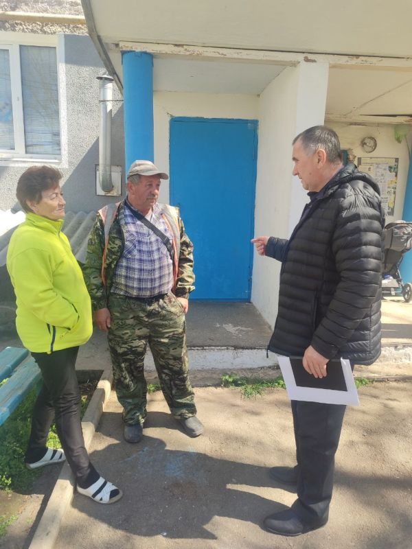 Василий Грабован: По итогам встреч с жителями МКД, провел совещание по проблемным вопросам
