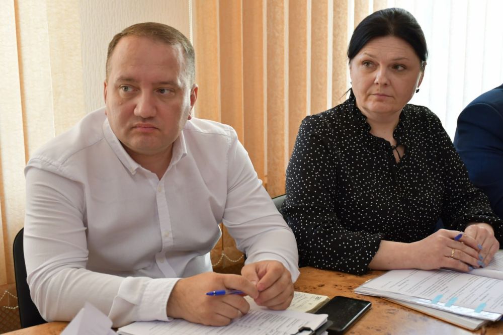 Василий Грабован: По итогам встреч с жителями МКД, провел совещание по проблемным вопросам