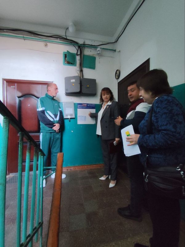 Василий Грабован: По итогам встреч с жителями МКД, провел совещание по проблемным вопросам