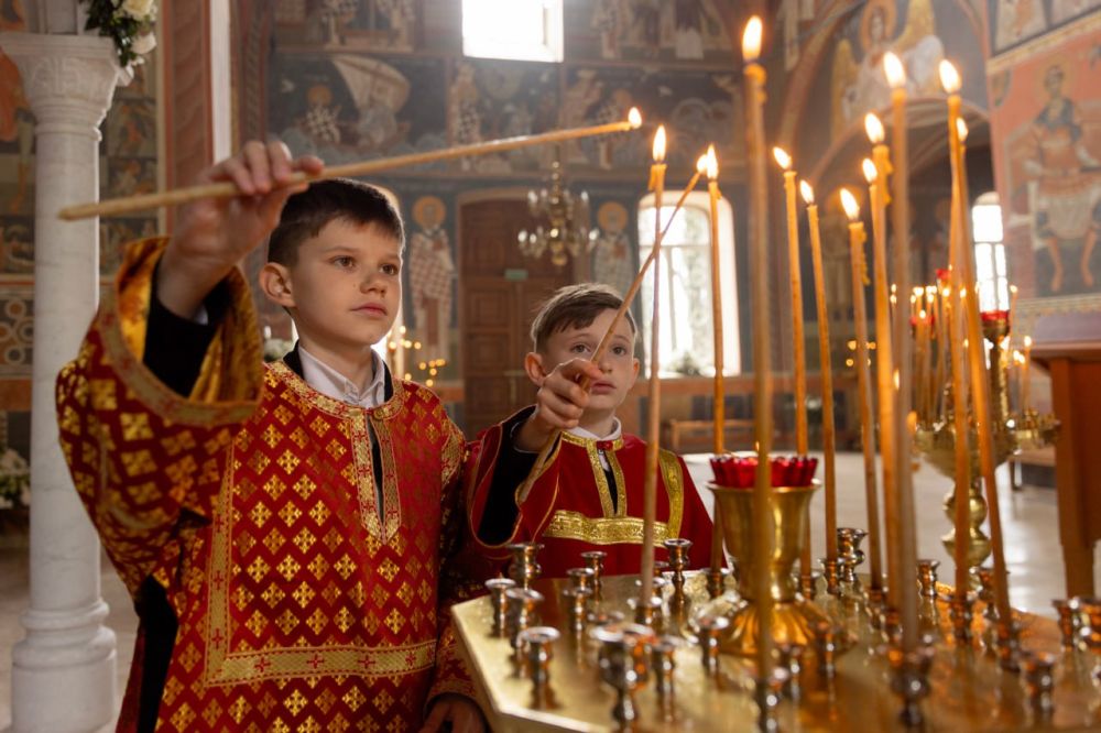 В Алупке открылся фестиваль традиционной культуры «Явление» В Алупке открылся фестиваль традиционной культуры «Явление»