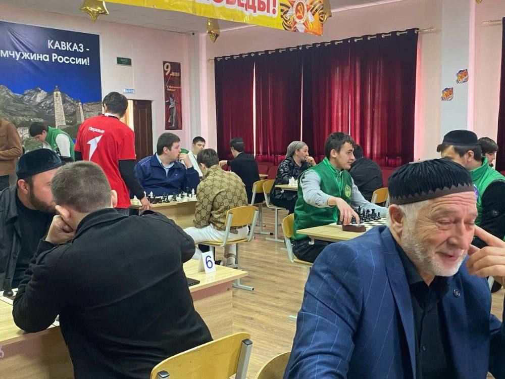 Сергей Карякин: С 23 по 30 апреля на площадках Партии «Единая Россия» в моих Шахматных клубах более чем в 60 регионах нашей страны прошла патриотическая акция «Ход Победы», посвященная 80-летию Победы в Великой Отечественной...
