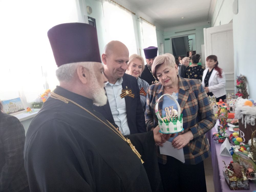 В Советской средней школе №2 им.Героя Советского Союза П.П.Исаичкина состоялся «Пасхальный Благовест» В Советской средней школе №2 им.Героя Советского Союза П.П.Исаичкина состоялся «Пасхальный Благовест»