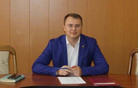 Антон Кравец: Сегодня в преддверии юбилейной знаковой даты в нашем календаре - 80-летия Победы акцию «Бессмертный полк» провели наши маленькие дошкольники детского сада &quot;Чебурашка&quot;