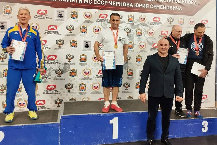 Симферопольский борец привёз две медали крупного турнира