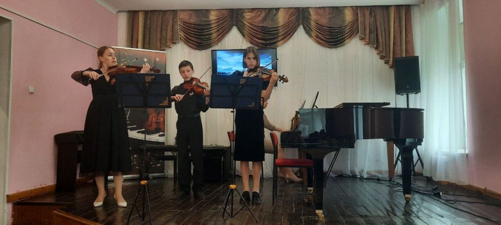 В музыкальной школе состоялся концерт «Ликуй Победный Май» В музыкальной школе состоялся концерт «Ликуй Победный Май»