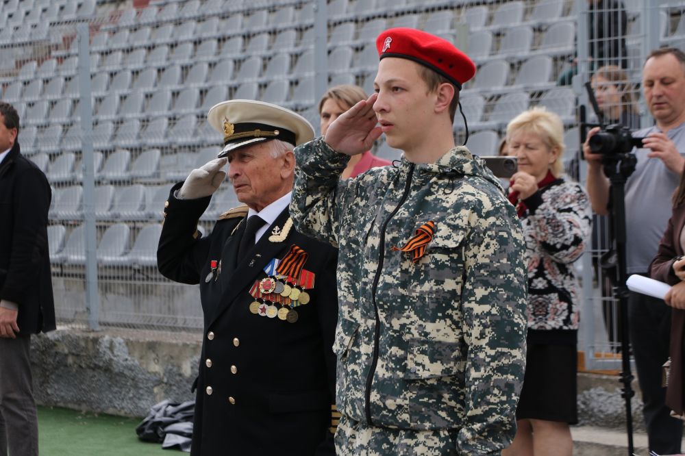 На стадионе «Дружба» в г. Бахчисарай состоялось торжественное закрытие весеннего этапа Вахты памяти поколений – «Пост №1» На стадионе «Дружба» в г. Бахчисарай состоялось торжественное закрытие весеннего этапа Вахты памяти поколений – «Пост №1»