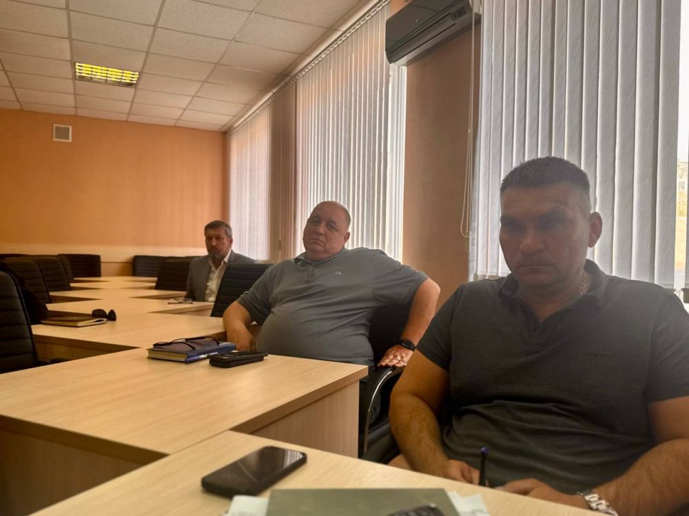 Состоялась рабочая встреча с руководителями управляющих компаний и ресурсоснабжающих организаций, председателями Совета МКД Состоялась рабочая встреча с руководителями управляющих компаний и ресурсоснабжающих организаций, председателями Совета МКД