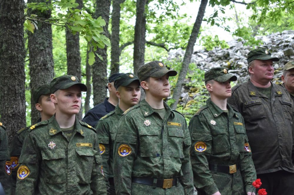 Галина Огнёва: Над Алуштой вновь развеваются алые Знамена Победы!