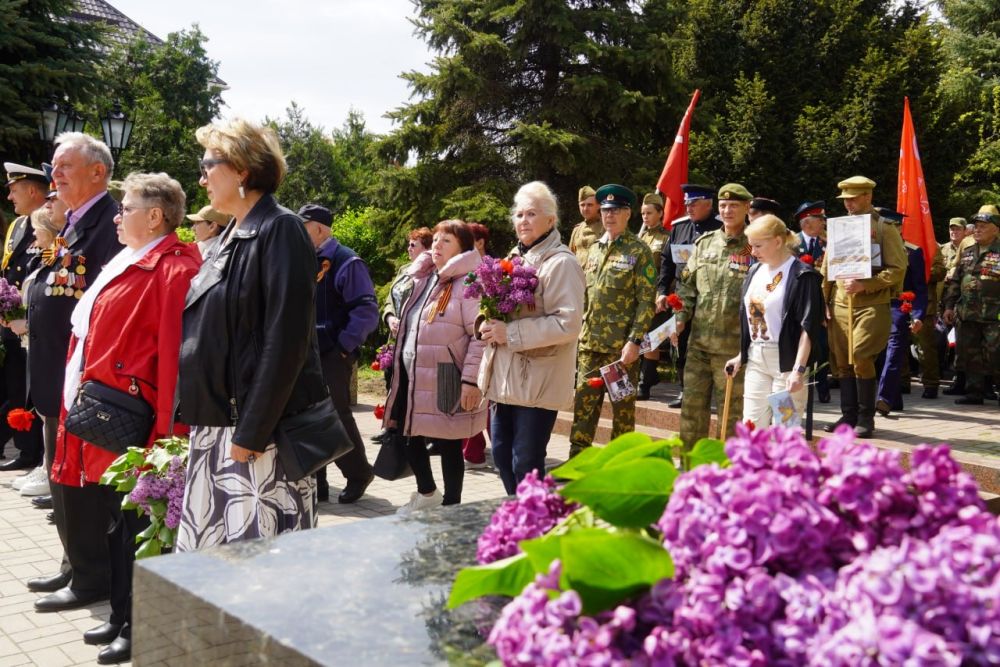 В Керчи продолжаются торжественные мероприятия, посвященные празднованию 80-летия Победы в Великой Отечественной войне В Керчи продолжаются торжественные мероприятия, посвященные празднованию 80-летия Победы в Великой Отечественной войне