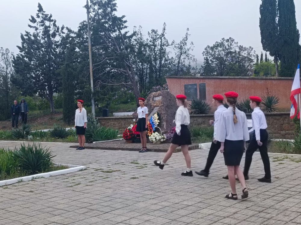       ,  80-   
