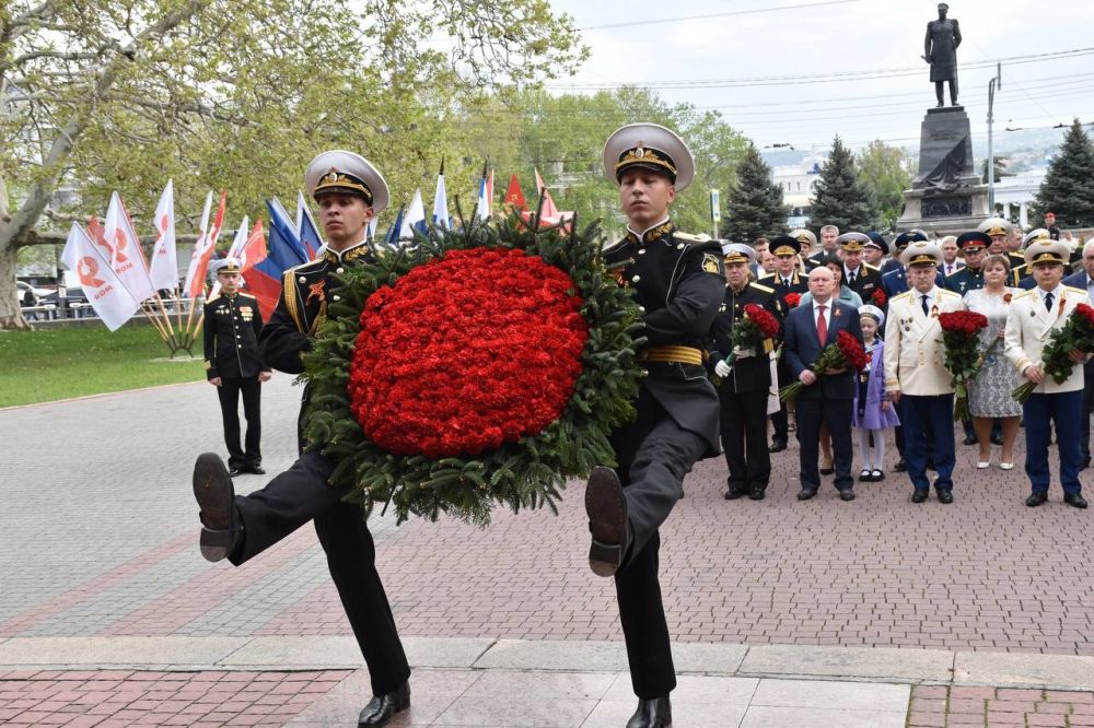  :   80-       1941-1945   81-     - 