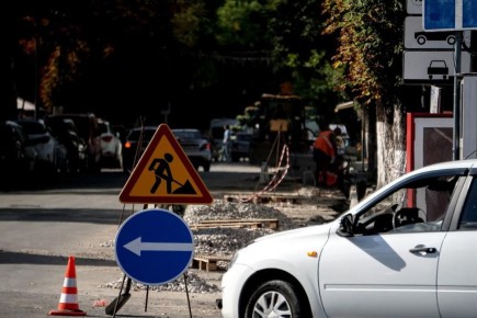 В Евпатории до конца года отремонтируют около 30 улиц