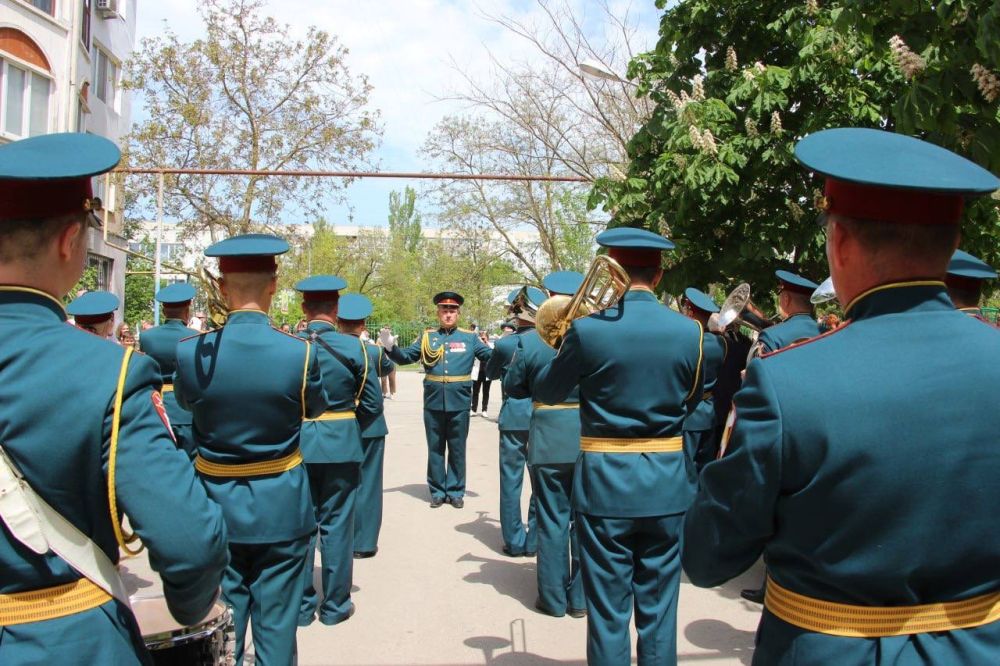 В этот памятный день, посвященный Великой Победе, мы выражаем свои поздравления ветеранам и участникам войны В этот памятный день, посвященный Великой Победе, мы выражаем свои поздравления ветеранам и участникам войны