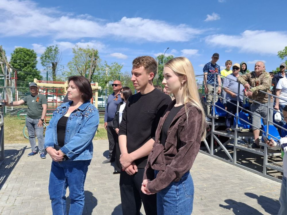 Состоялся третий открытый турнир по футболу, посвященный памяти почётного гражданина Советского района Анатолия Павловича Зимина Состоялся третий открытый турнир по футболу, посвященный памяти почётного гражданина Советского района Анатолия Павловича Зимина
