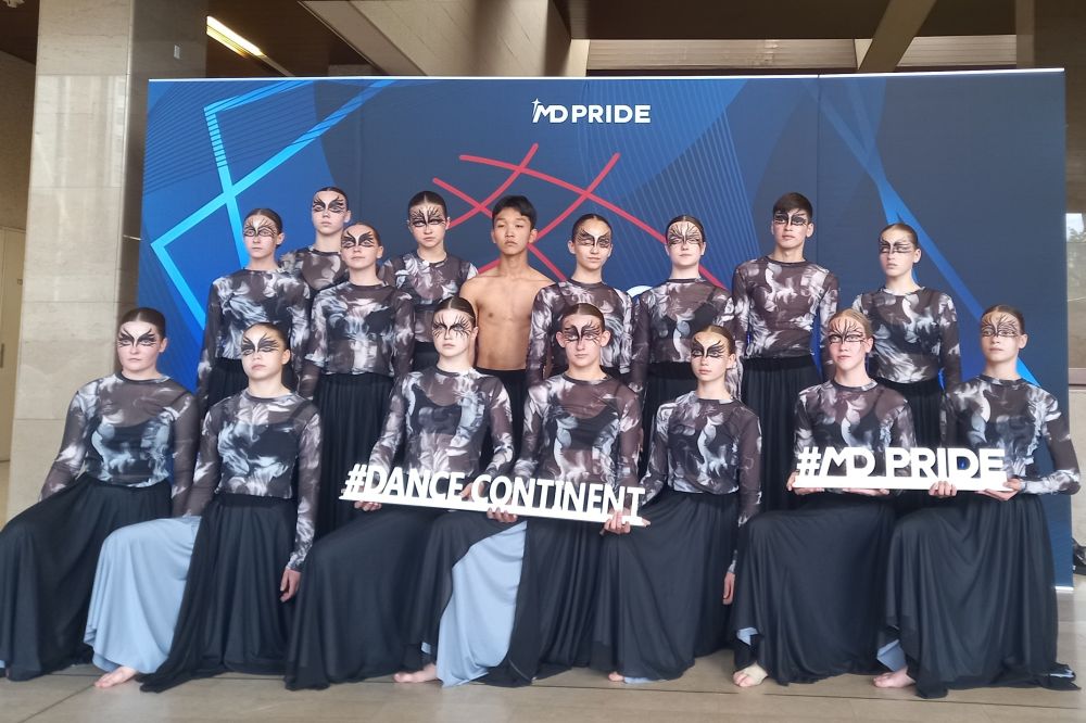            DANCE CONTINENT  .