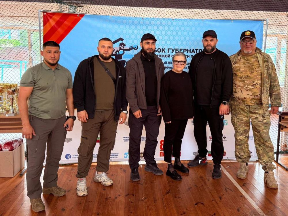 В Херсонской области в городе Геническ, на базе спортивного комплекса Генического медицинского колледжа, состоялся кубок губернатора Херсонской области по боксу, посвященный 80-й годовщине Победы в Великой Отечественной войне