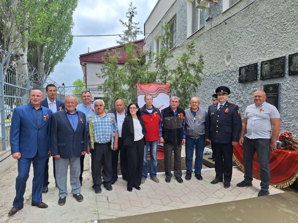 В преддверии празднования 80-й годовщины Победы в Великой Отечественной Войне ОМВД России по Советскому району открыли памятные знаки В преддверии празднования 80-й годовщины Победы в Великой Отечественной Войне ОМВД России по Советскому району открыли памятные знаки