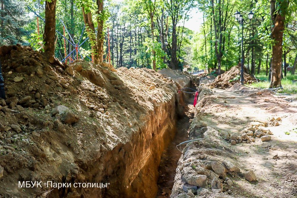 Благоустройство Детского парка в самом разгаре