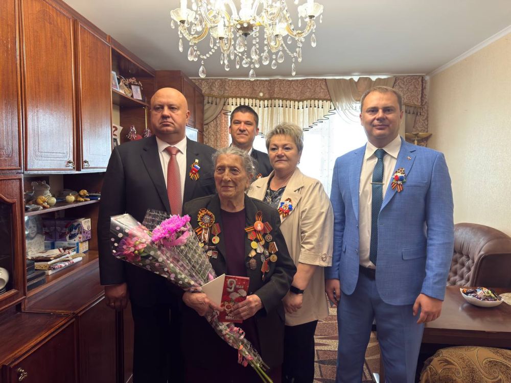 Чествовали ветеранов, тружеников тыла на дому Чествовали ветеранов, тружеников тыла на дому