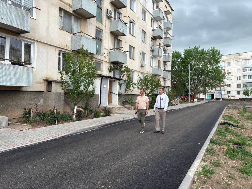 В Нижнегорском районе продолжается благоустройство придомовых территорий В Нижнегорском районе продолжается благоустройство придомовых территорий