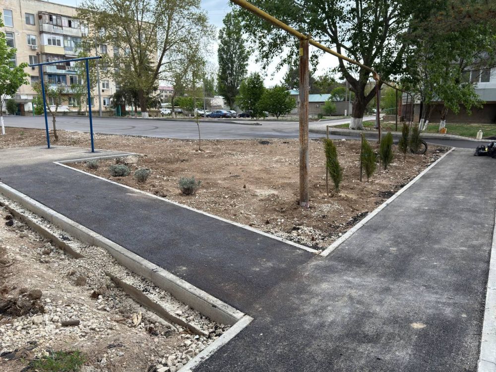 В Нижнегорском районе продолжается благоустройство придомовых территорий В Нижнегорском районе продолжается благоустройство придомовых территорий