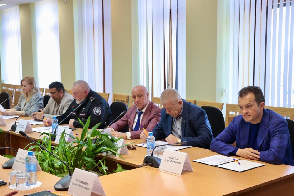 На заседании Комитета по имущественным и земельным отношениям, который возглавляет Евгения Добрыня, депутаты поддержали ряд постановлений о передаче объектов в муниципальную собственность