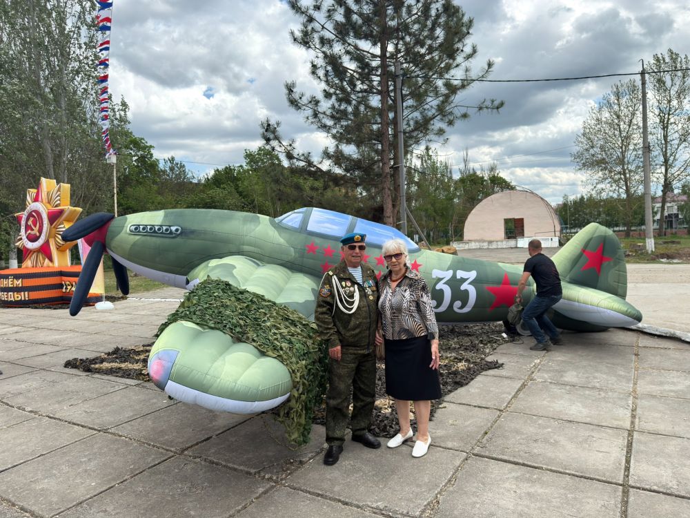В честь Дня Победы в Нижнегорском работали праздничные фотозоны В честь Дня Победы в Нижнегорском работали праздничные фотозоны