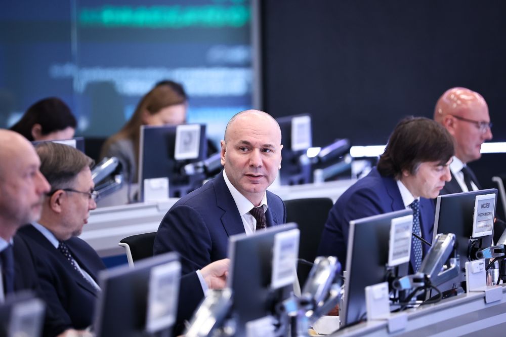 Дмитрий Чернышенко: 23 мая во всех 89 регионах России и в 55 зарубежных странах начнется основной этап ЕГЭ Дмитрий Чернышенко: 23 мая во всех 89 регионах России и в 55 зарубежных странах начнется основной этап ЕГЭ