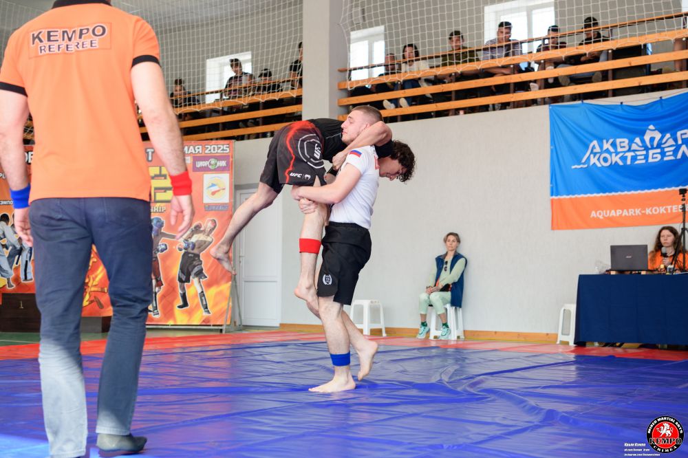 В Феодосийском округе состоялся всероссийского турнира по кэмпо В Феодосийском округе состоялся всероссийского турнира по кэмпо