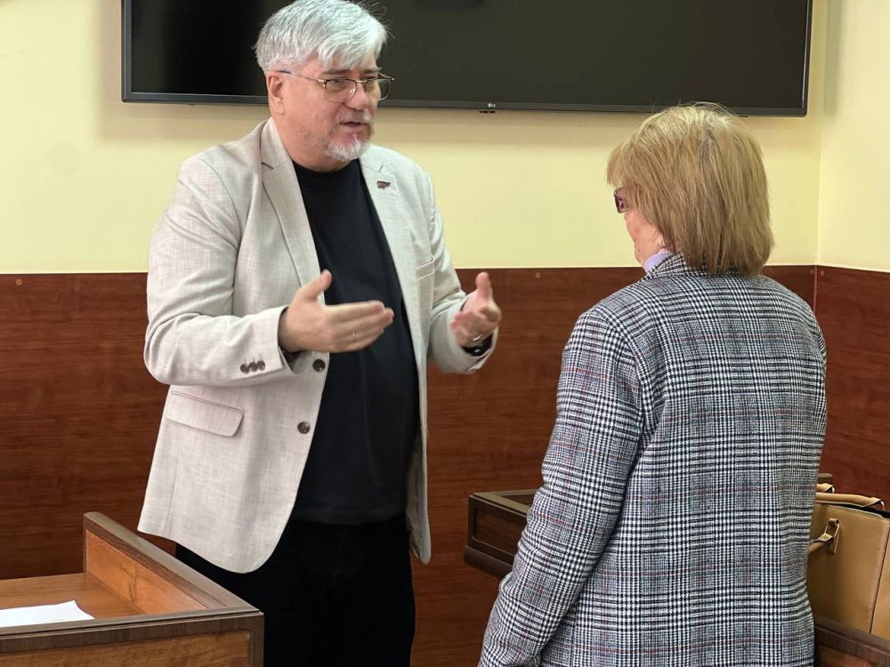 Игорь Ивин: По поручению Главы Республики Крым Сергея Валерьевича Аксёнова продолжаем выстраивать четкую коммуникацию с людьми, проводить встречи с председателями МКД