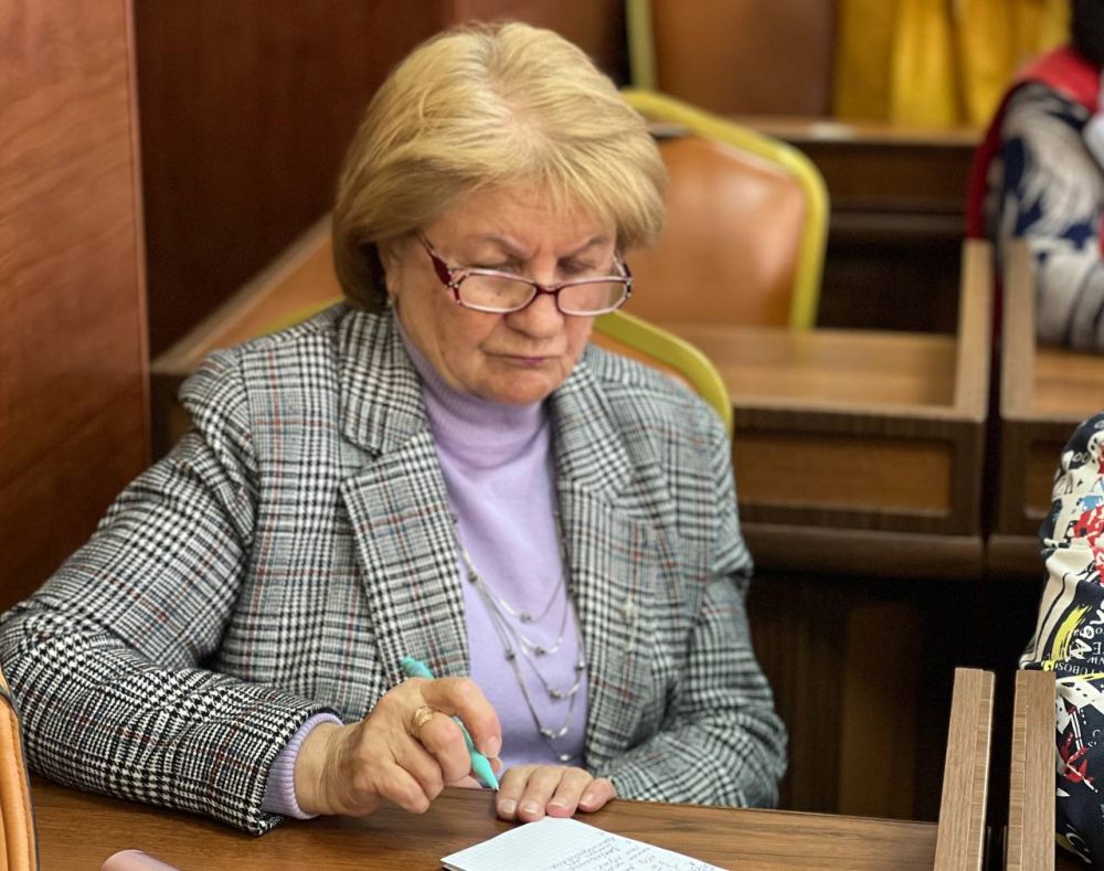 Игорь Ивин: По поручению Главы Республики Крым Сергея Валерьевича Аксёнова продолжаем выстраивать четкую коммуникацию с людьми, проводить встречи с председателями МКД