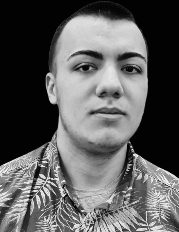 Севастопольцы простились с бойцом СВО Александром Дроздовским Севастопольцы простились с бойцом СВО Александром Дроздовским