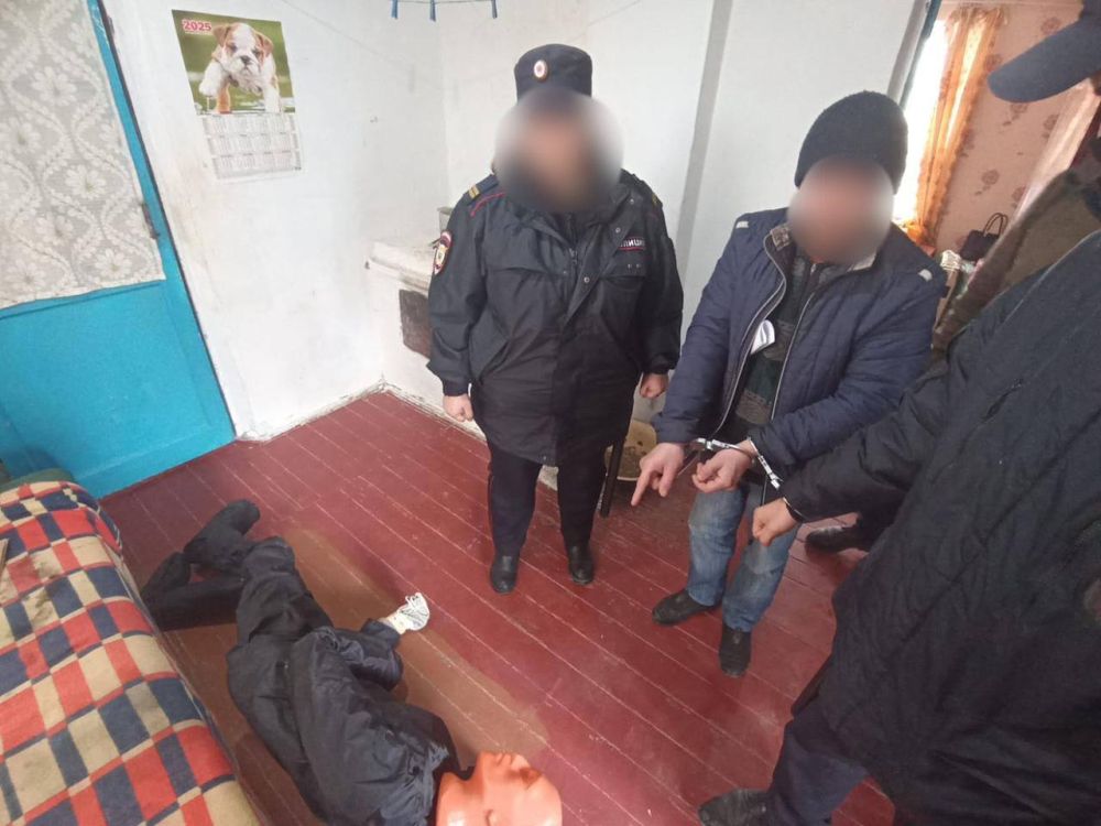В Кировском районе осудят мужчину, который до смерти избил свою мать В Кировском районе осудят мужчину, который до смерти избил свою мать