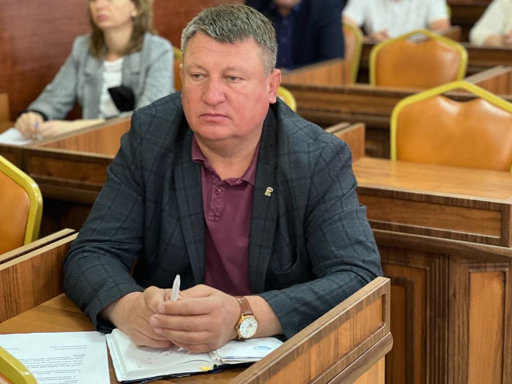 Игорь Ивин призвал руководителей предприятий города принимать активное участие во Всероссийском онлайн-голосовании по отбору общественных территорий Игорь Ивин призвал руководителей предприятий города принимать активное участие во Всероссийском онлайн-голосовании по отбору общественных территорий