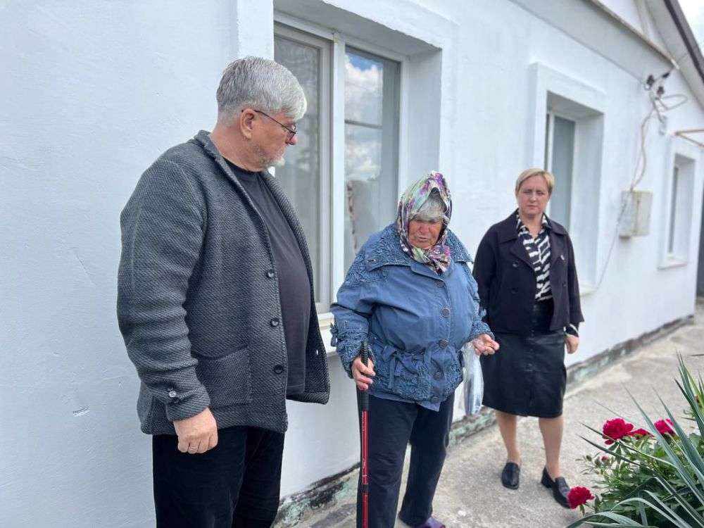 «Ежедневно рассматриваю десятки обращений жителей нашего города, касающихся самых разнообразных проблем», - Игорь Ивин «Ежедневно рассматриваю десятки обращений жителей нашего города, касающихся самых разнообразных проблем», - Игорь Ивин