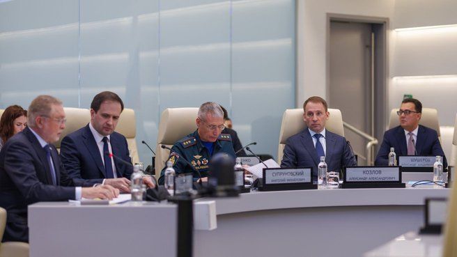 Виталий Савельев провёл заседание правительственной комиссии для координации работ по ликвидации последствий чрезвычайной ситуации, вызванной крушением танкеров в Керченском проливе Виталий Савельев провёл заседание правительственной комиссии для координации работ по ликвидации последствий чрезвычайной ситуации, вызванной крушением танкеров в Керченском проливе
