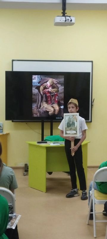  :    
