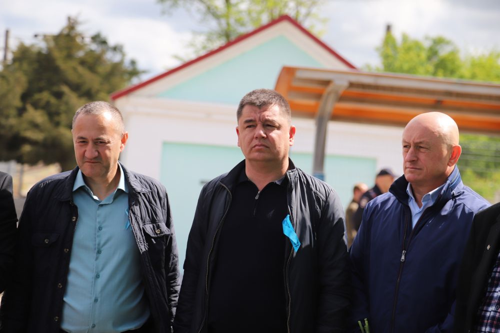 На станции Бахчисарайского железнодорожного вокзала возложены цветы в память жертв депортации из Крыма На станции Бахчисарайского железнодорожного вокзала возложены цветы в память жертв депортации из Крыма
