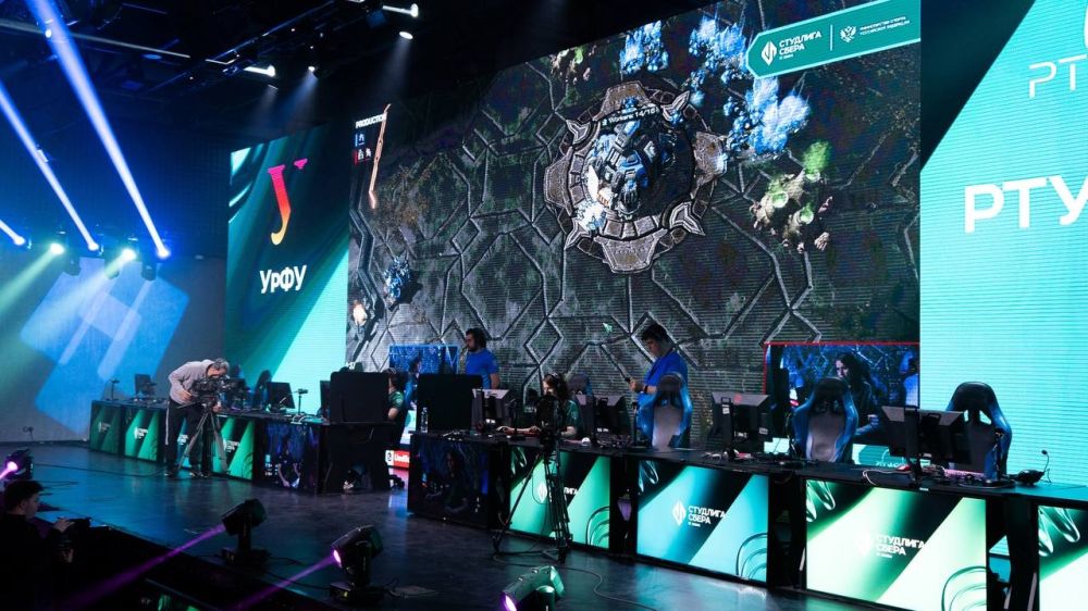 :       VK Play        